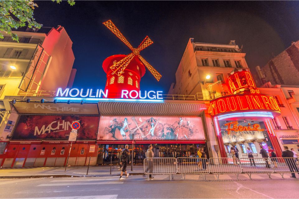 MONTMARTRE WALKING TOUR: FROM MOULIN ROUGE TO SACRED HEART - Exploring Famous Landmarks