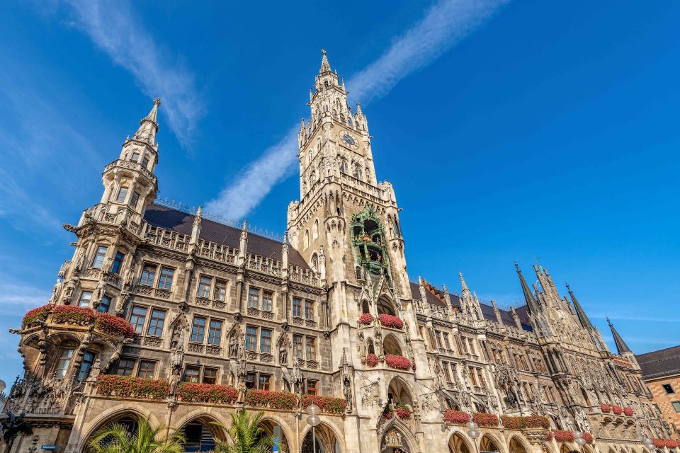 Munich City: Marienplatz and English Garden Walking Tour - Key Attractions