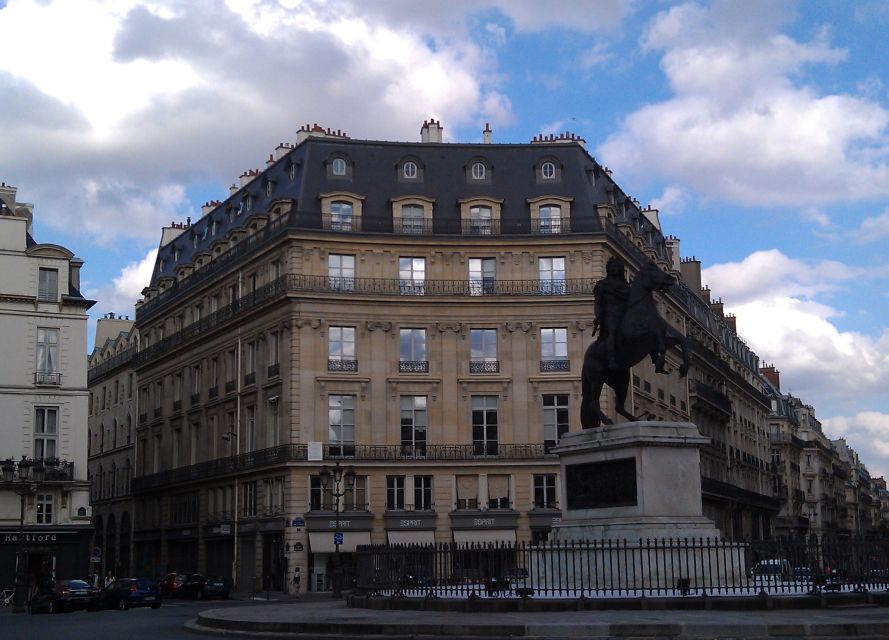 Neoclassical Paris 2-Hour Private Walking Tour - Key Sights on the Tour