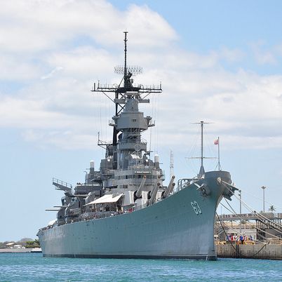 Oahu: USS Missouri, Arizona, & Punchbowl Cemetery Tour - Pickup and Transportation