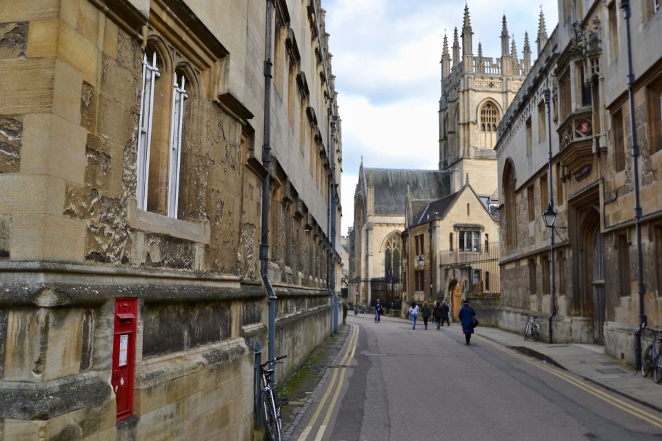 Oxford: CS Lewis and JRR Tolkien Walking Tour - Highlights of the Tour