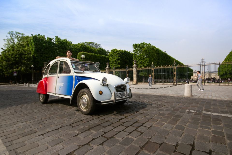 Paris: Classic Sites Tour by Vintage Citroen 2CV - Vintage Citroen 2CV Experience