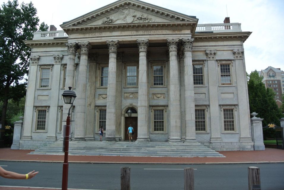 Philadelphia Historic Walking Tour & Scavenger Hunt - Experience Highlights