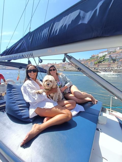 Porto: Exclusive Party Aboard a Charming Sailboat With Drinks - Birthday Celebrations