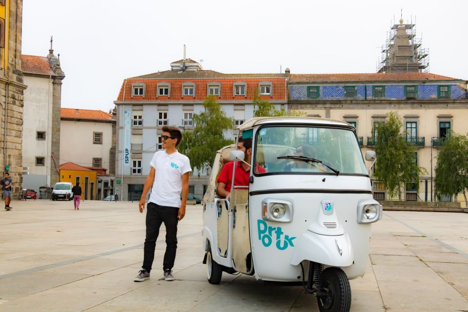 Porto: Private Tuk-Tuk Tour With Short Walks and Wine - Duration and Availability