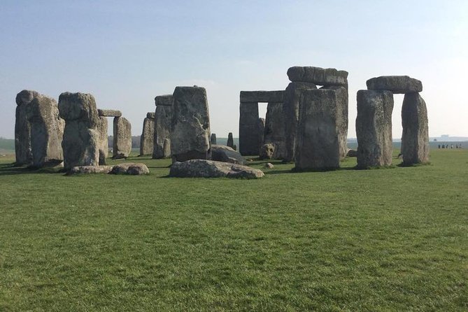 Private Full-Day Tour of Bath and Stonehenge From London - Tour Features and Inclusions