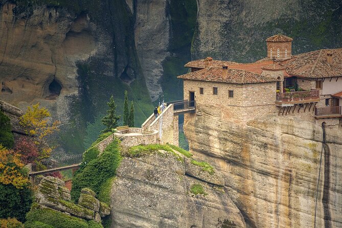 Private Tour to Monasteries of Meteora & Thermopylae From Athens - Itinerary Highlights