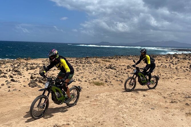 Private Volcanoes Tour Electric Experience of Fuerteventura - Included Amenities