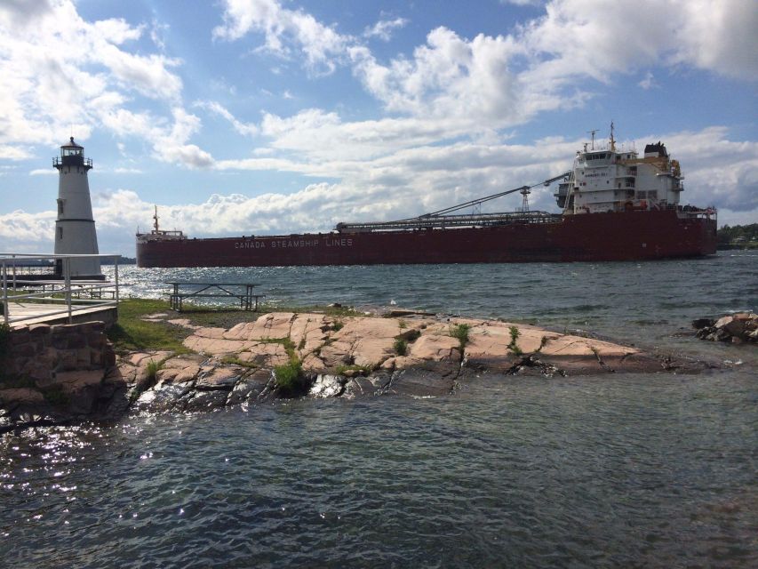 Rock Island Lighthouse Tour & Glass-Bottomed Boat Cruise - Accessibility and Parking