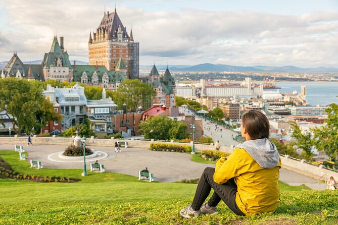 Romantic Stroll in Quebec Walking Tour for Couples - Meeting and End Points