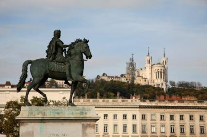 Segway - Ride Along the Rivers 1h30 - Highlights of Lyon