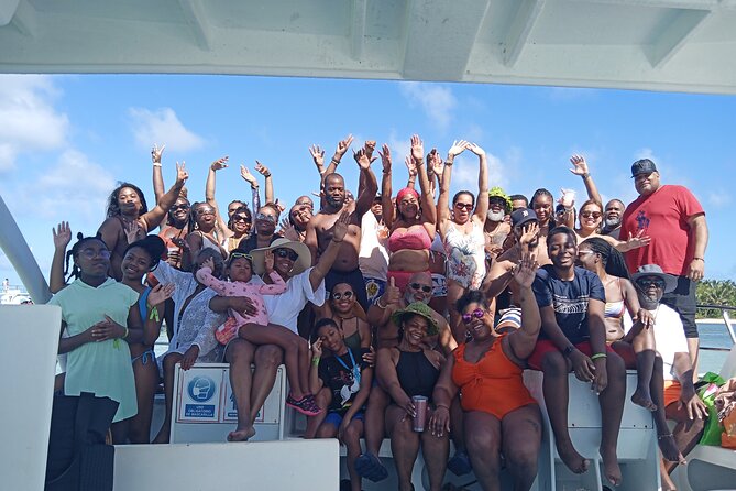 Shared Party Boat Cruise & Snorkel in Wonderful Time in Paradisea - Accessibility and Medical Conditions