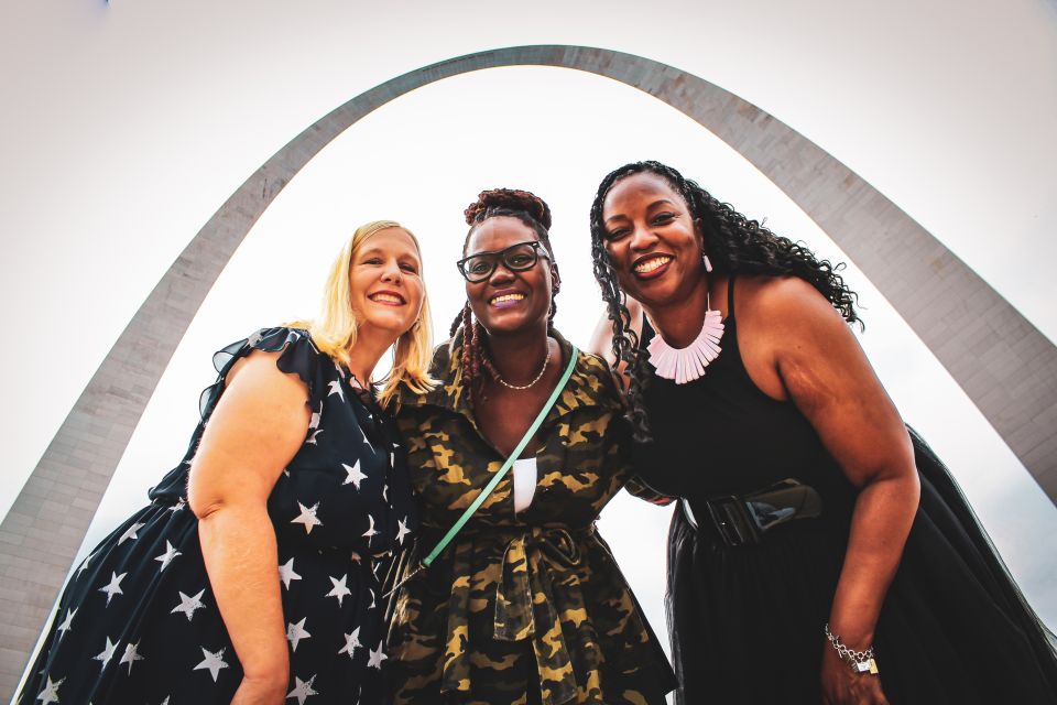 St. Louis: Gateway Arch and Old Court House Photoshoot - Photoshoot Experience