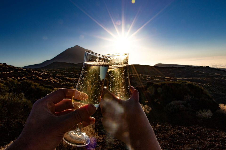 Teide: Guided Sunset and Stargazing Tour With Dinner - Experience Highlights