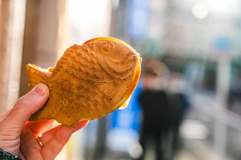 Tokyo Shinjuku: Taiyaki Cooking Class - Tasting and Souvenirs