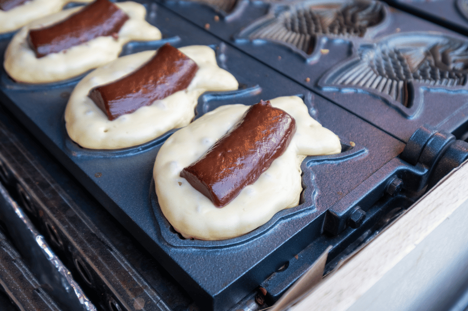 Tokyo Shinjuku: Taiyaki Cooking Class - Language Options