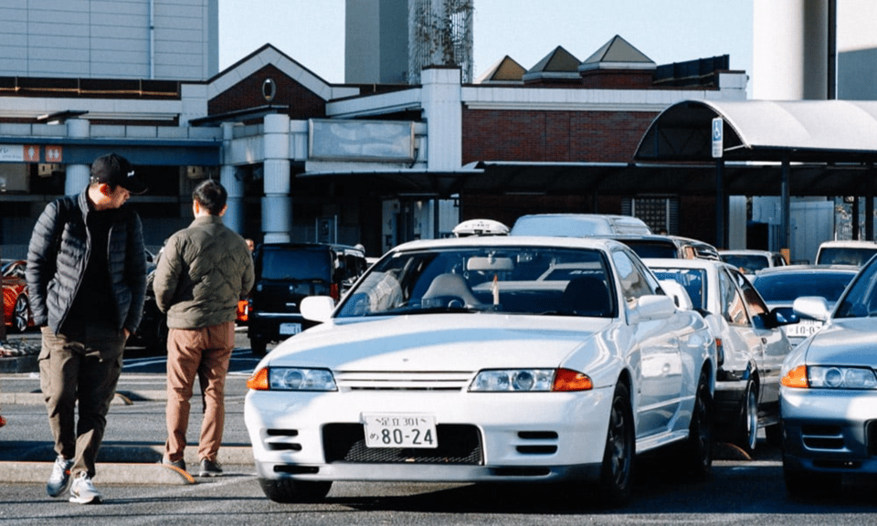 Tokyo/Yokohama: Car Meet Daikoku Parking Area - Vehicle and Accessibility