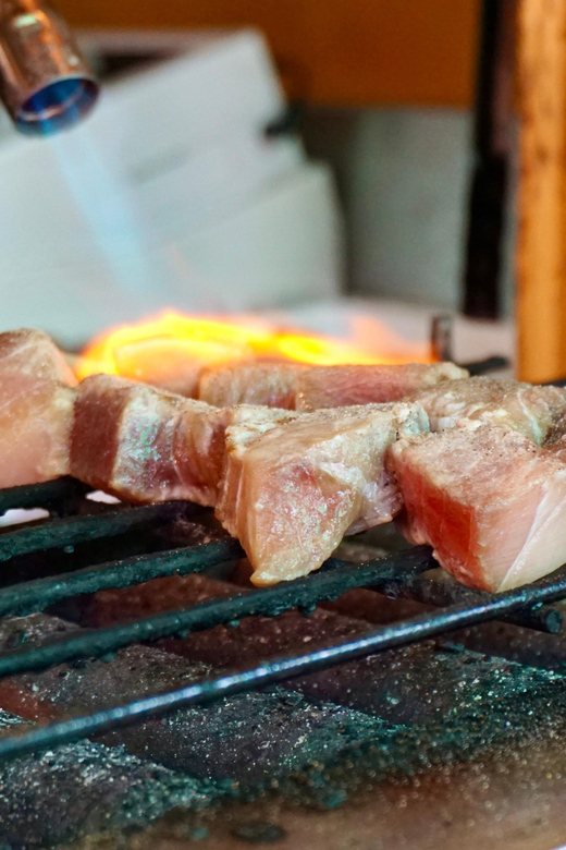 Tsukiji Food Crawl: A Tasty Review - Experience and Itinerary