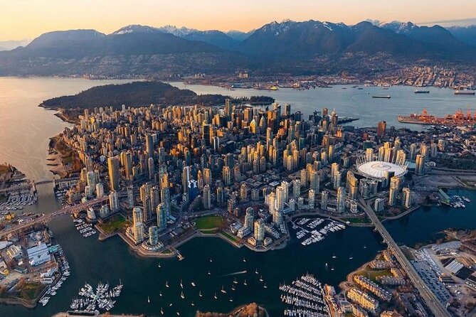 Vancouver City Tour - Capilano Bridge (optional) Chinese/English - Meeting and Pickup