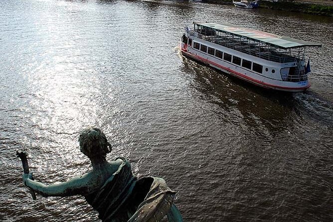 Vltava Dinner Cruise With Music in Prague - Pickup and Meeting Arrangements