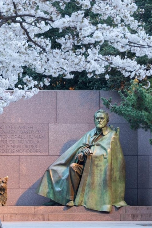 Washington D.C: Tidal Basin Highlights Explorer - Memorials - Price and Duration