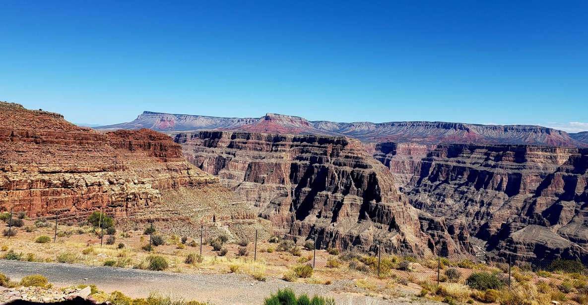 West Rim, Hoover Dam, Seven Magic Mountains - Highlights