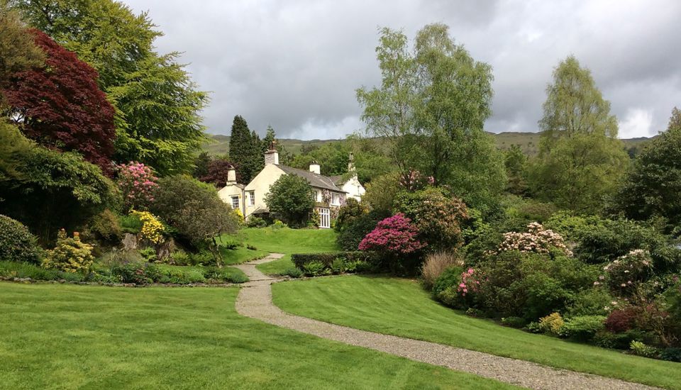 William Wordsworth and Dove Cottage Half-Day Tour - Grasmere Village Exploration