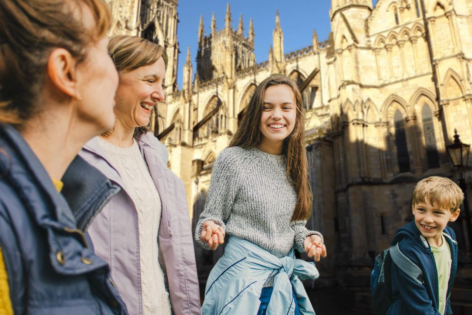 York: Self-Guided City Sightseeing Treasure Hunt - Explore Hidden Gems