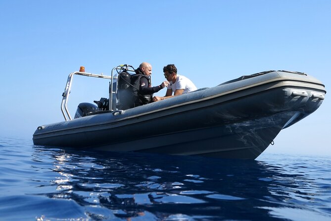 1 Hour Diving With Speed Boat and Hotel Pickup in Hurghada - Confirmation and Accessibility