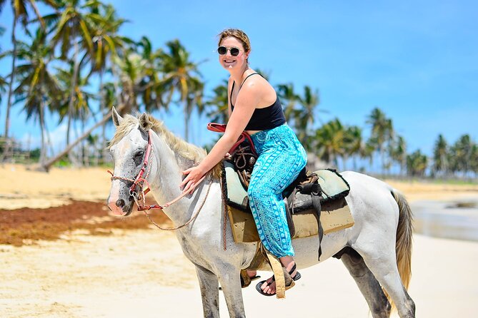 2-Hour Beach Horseback Riding in Punta Cana + Gift SIM Card - Group Size and Capacity