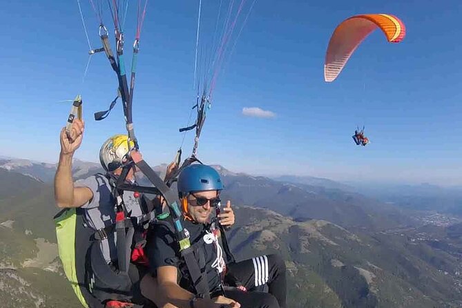 2 Hour Private Guided Paragliding Adventure in Rome - Accessibility and Participation