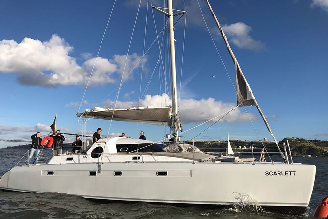 2H Tour on a Private Sailing Catamaran Scarlett up to 16 People - Fresh Perspective on Lisbon