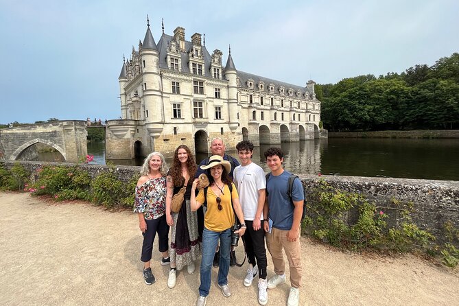 3 Loire Valley Castles and Wine Tasting Private Guided Tour - Pickup and Confirmation