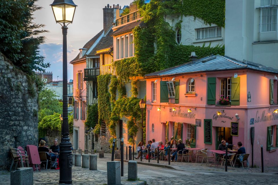 4 Hours Marais and Montmartre in Paris With Hotel Pickup - Itinerary Highlights