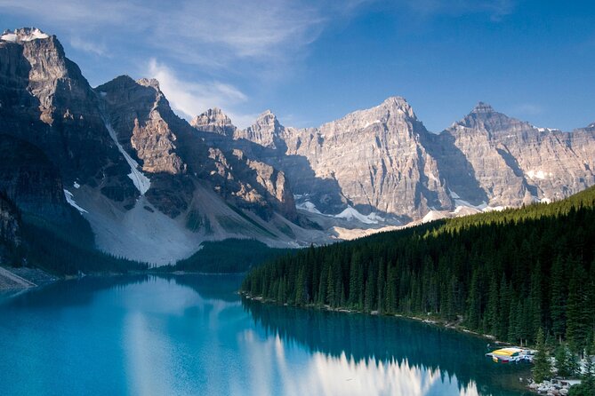 Airport Shuttle: Kootenay National Park <---> Calgary - Vehicle and Amenities Provided