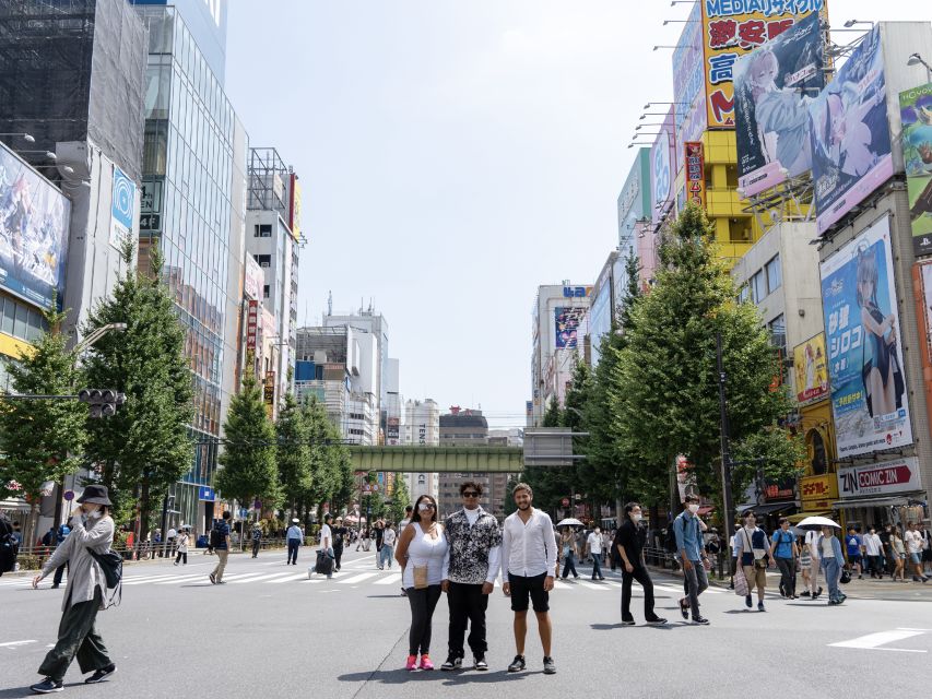 Akihabara Culinary and Culture Adventure: Your Personalized - Taking in Maid Cafe Experiences