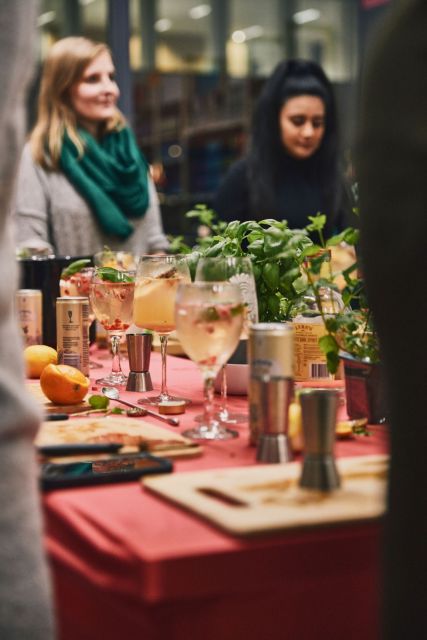 Alcohol-Free Cocktail Masterclass - Welcome Glass of Fizz