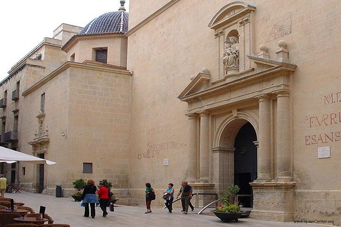 Alicante Private Walking Tour - Exploring Santa Bárbara Castle