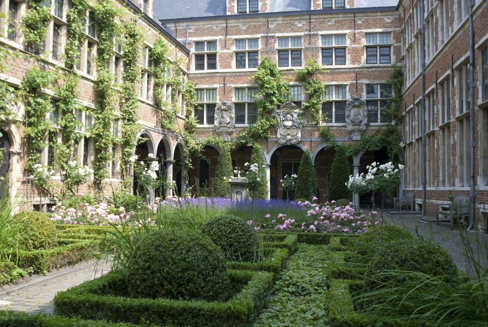 Antwerp: Private Historical Highlights Walking Tour - Itinerary Details