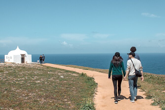 Arrábida Natural Park and Sesimbra Day Trip From Lisbon - Optional Dolphin Cruise Upgrade