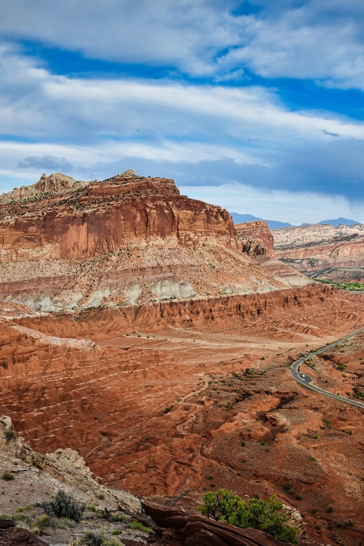 Capitol Reef: Small-Group Tour & Hike - Diverse Ecosystems Discovered