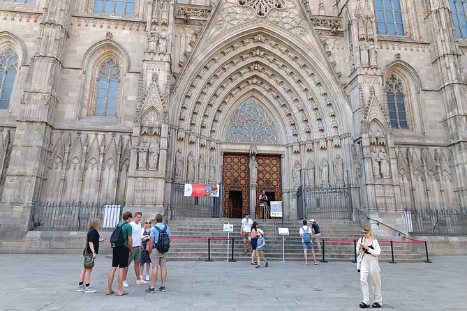 Cathedral of Barcelona Entrance Ticket With Access to the Rooftop - Additional Information and Details