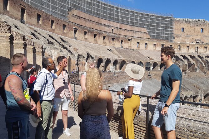 Colosseum Express Tour With Ticket to Roman Forum & Palatine Hill - Architectural Genius of the Colosseum