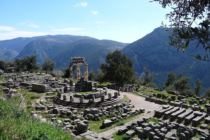 Delphi, Arachova and Levadia Krya Springs, Private Day Tour - Kyras Livadeia Springs