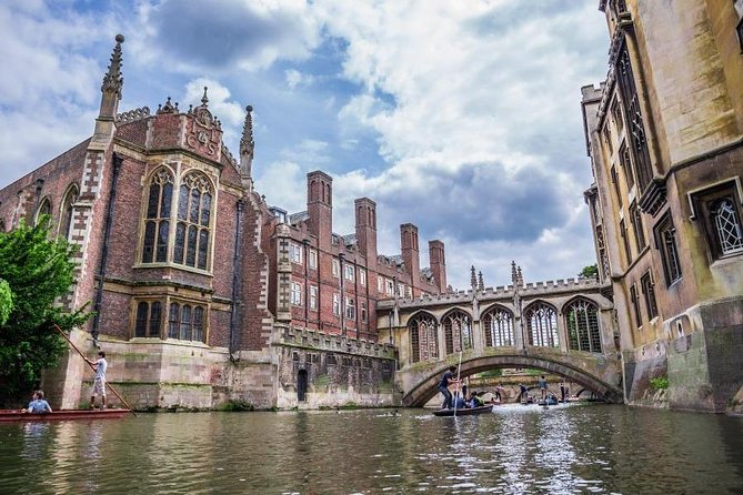 Discover Oxford and Cambridge - Coach Transportation