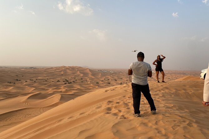 Dubai Desert Safari, Camel, Live BBQ & Shows (Private 4x4 Car) - Meeting and Pickup