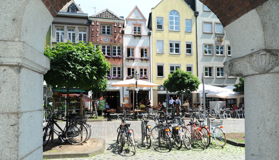 Düsseldorf: Old Town Guided Tour - Booking Information