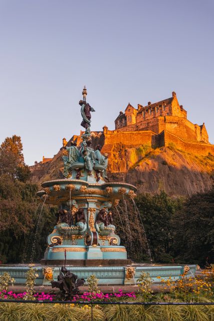 Edinburgh: Walking Tour / Treasure Hunt (App Led) - Challenges and Interactive Clues