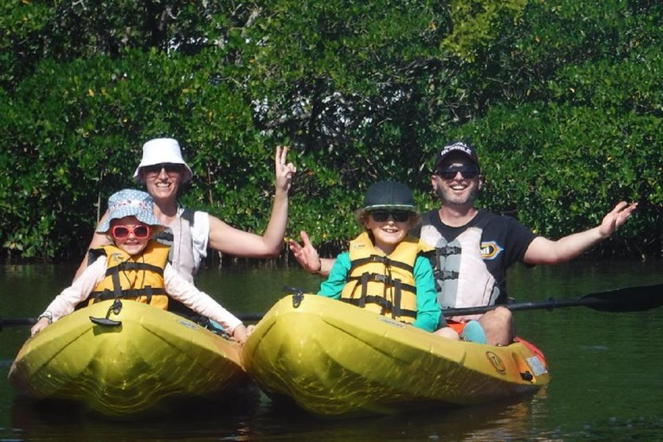 Fort Myers: Guided Kayaking Eco Tour in Pelican Bay - Included in the Tour