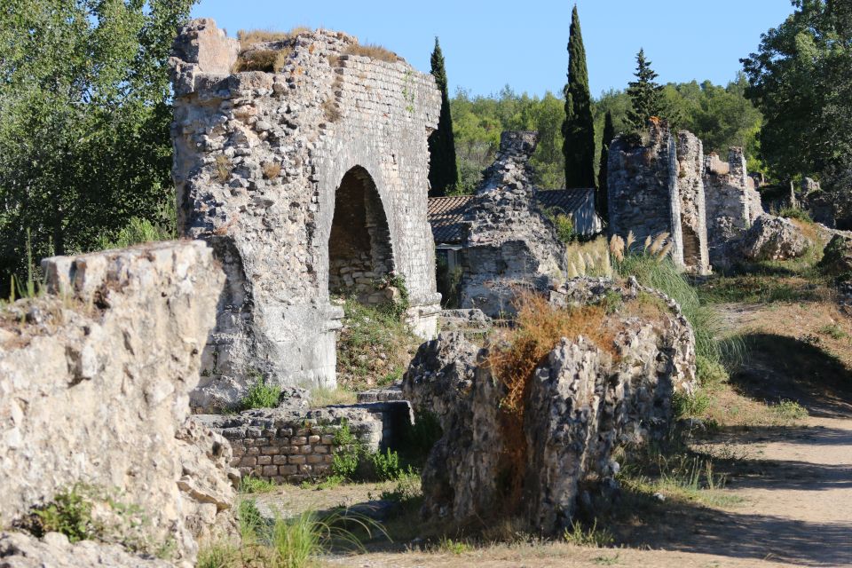 From Arles: Alpilles Regional Park Provence 4x4 Safari - Exploring the Alpilles Regional Park